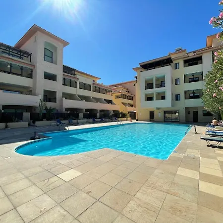 Queens Gardens Apartment