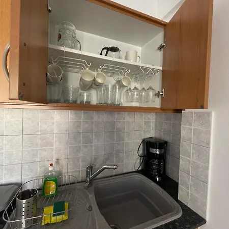 Queens Gardens Apartment *
